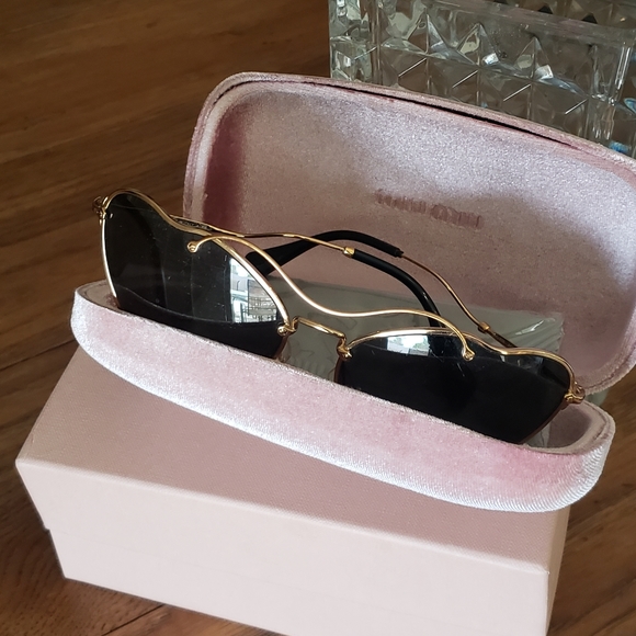 Miu Miu Butterfly Sunglasses New main image 10